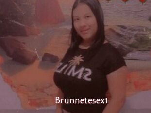 Brunnetesex1