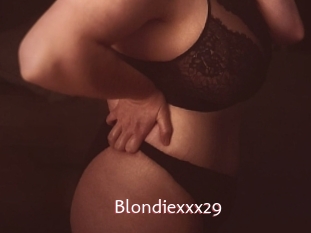 Blondiexxx29