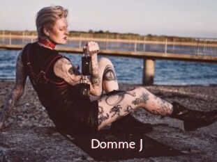 Domme_J