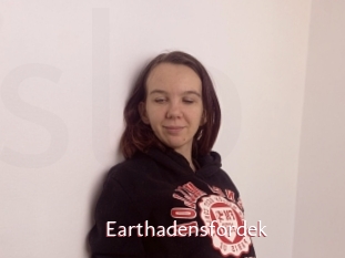 Earthadensfordek