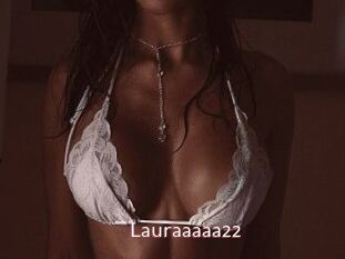 Lauraaaaa22