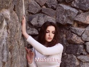 MiaSmiling