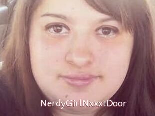 NerdyGirlNxxxtDoor