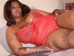 Roxy_piercing